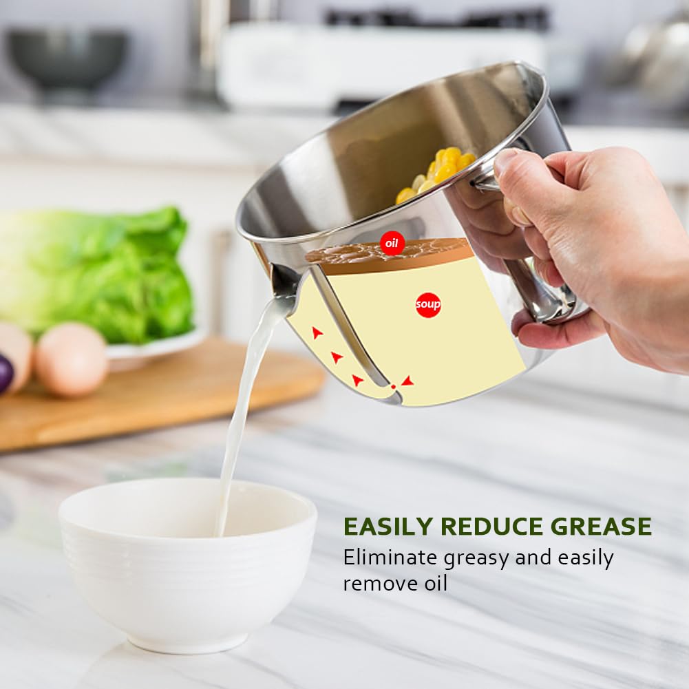 Stainless Steel Fat Separator with Strainer & Glass Lid, 1000ml Gravy Grease Separator for Soup, Stew, and Sauces,Two-Way Outlet, Multi-Use Kitchen Essential