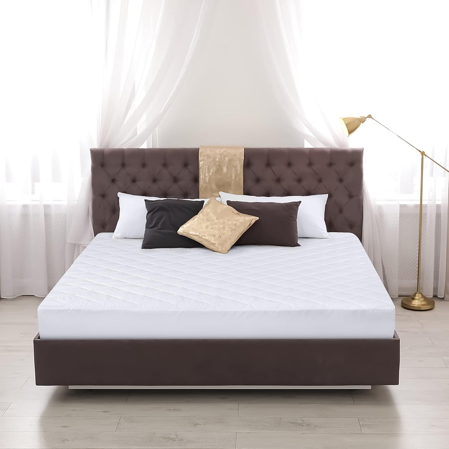 Utopia Bedding Quilted King Size Mattress Pad - Deep Pocket Protector, Machine Washable (White)