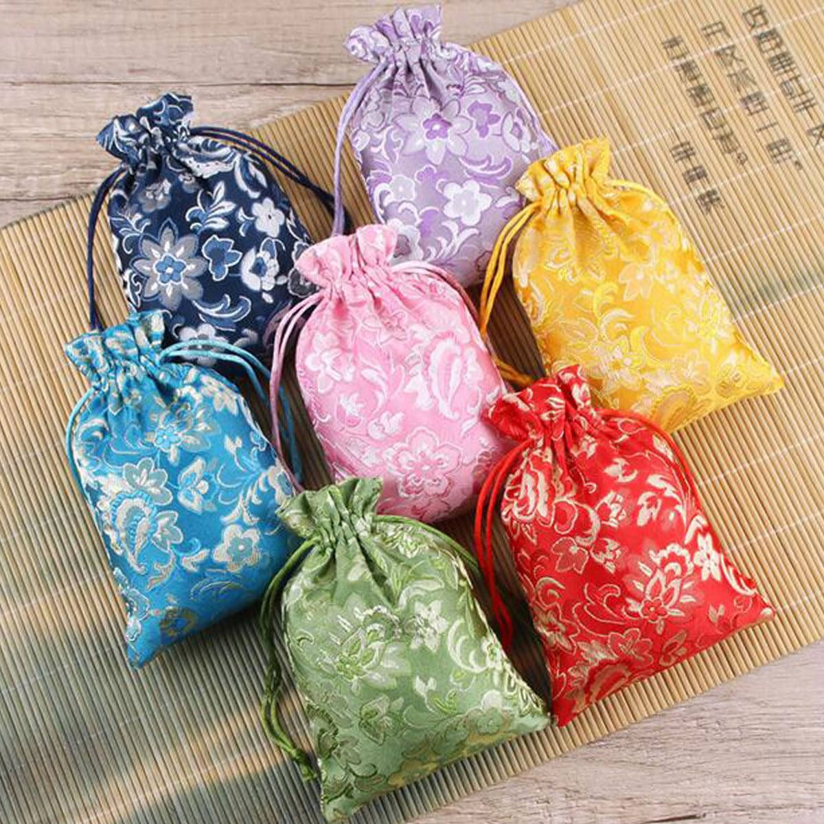 Snadulor,Kit bags,20 Pcs Chinese Jewelry Silk Purse Pouch Brocade Gift,Jewelry,Gift,Candy Bags 3.9x5.5 Inches,Laugh,Red