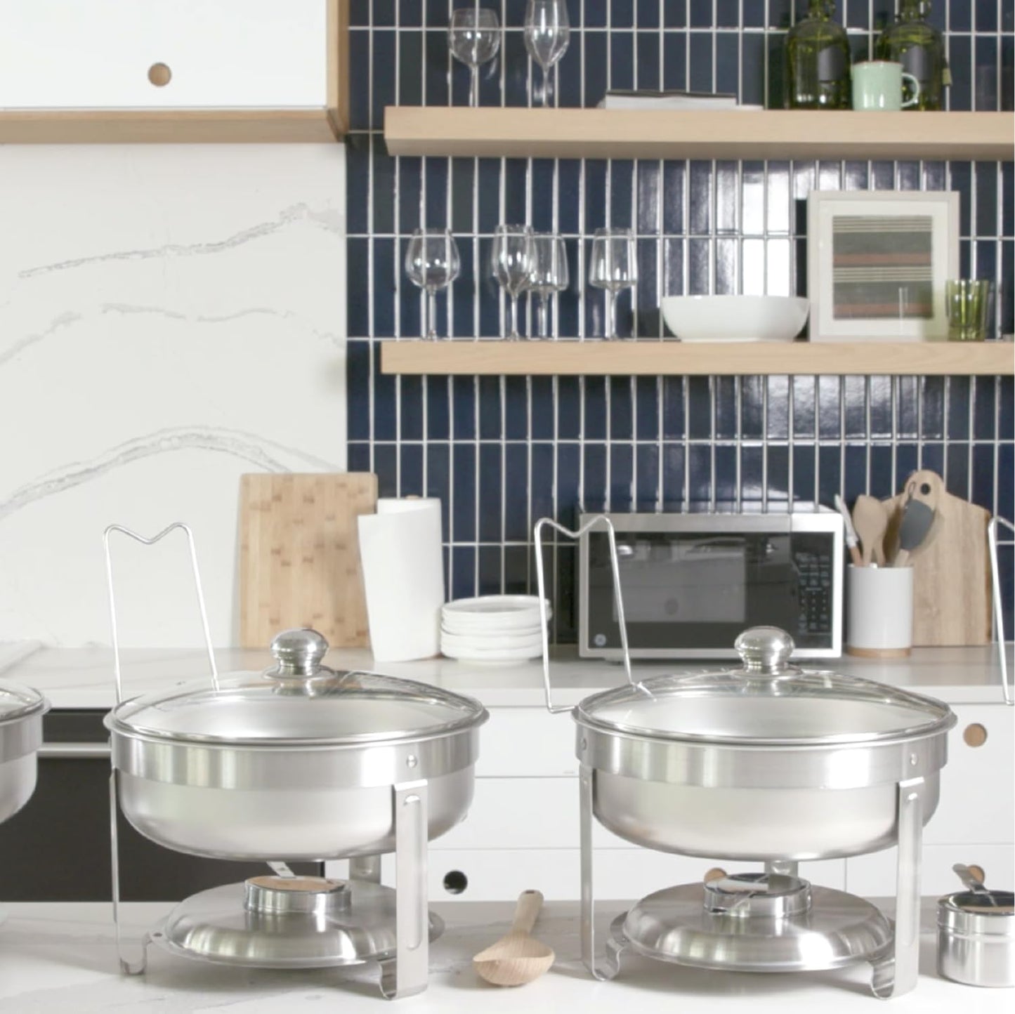 Alpha Living Chafing Dish Buffet Set of 2 – Complete Stainless Steel Chaffe Buffet Set with Glass Lids, Chafing Fuel Holder – Elegant and Practical Warmer Trays for Buffet, Wedding, Catering Supplies