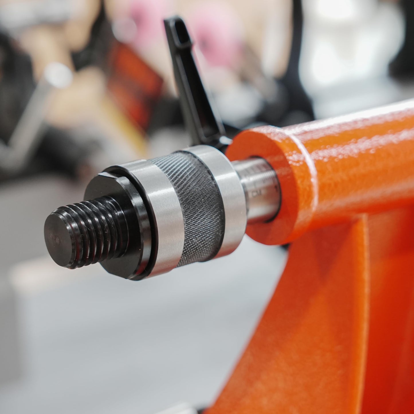 BMWOOD Woodturning Live Tailstock Chuck Adapter to 1" x 8TPI Thread with #2 Morse Taper Mount