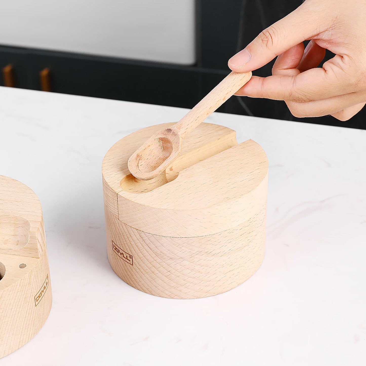 DGYLL Wooden Divided Salt Cellar With Lid And Spoon,Salt Box With 2 Compartment,Salt container with Magnetic Swivel lid, Beech Wood