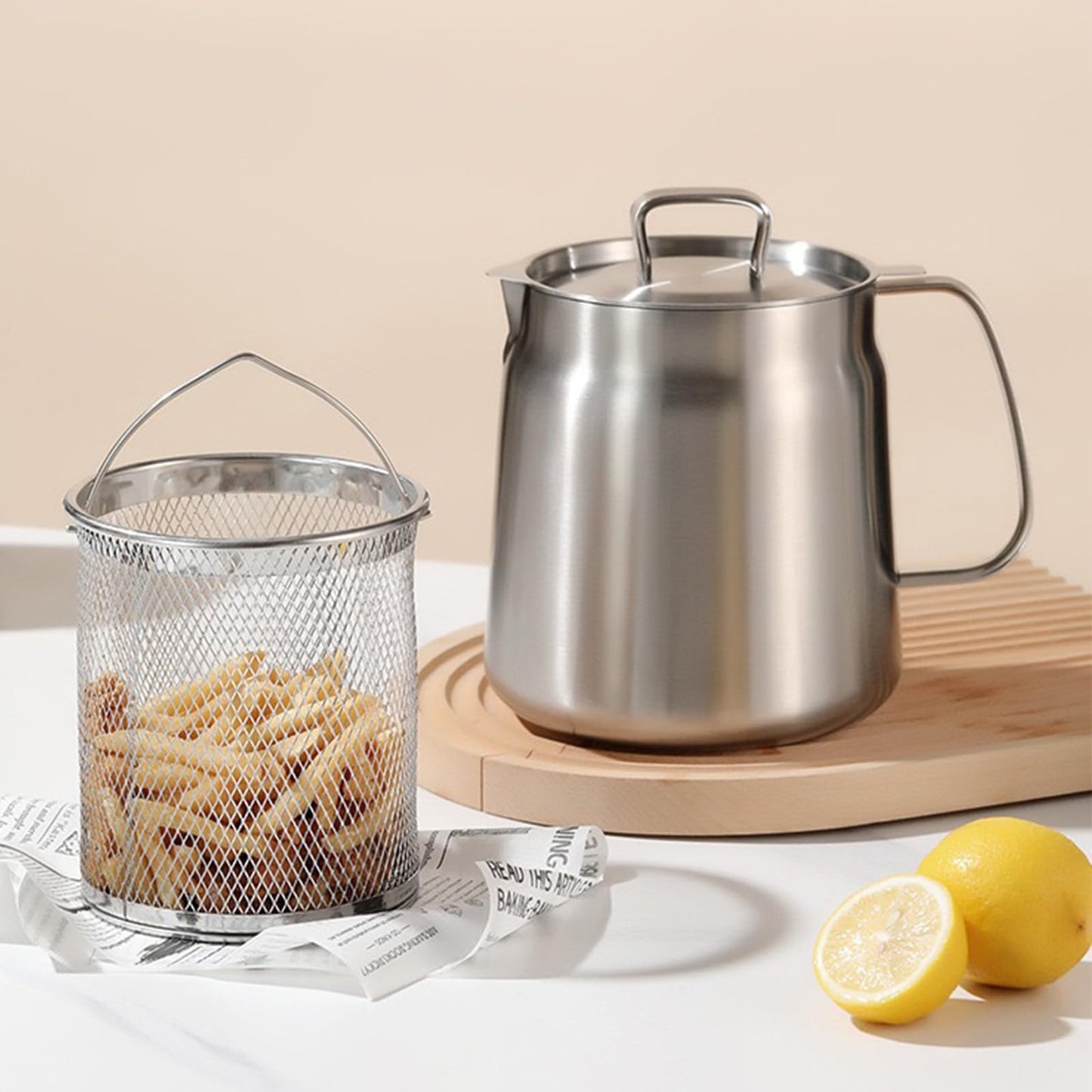 HOMKULA 2-in-1 304 Stainless Steel Multifunctional Deep Fryer Pot with Basket & Strainer, Large Capacity Oil Filter Pot, Bacon Grease Container with Steel Pour for Kitchen, Camping, Cooking (68oz/2L)