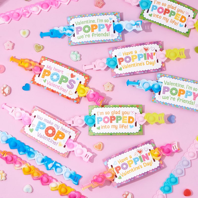 JOYIN 28 PCS Valentine's Day Gifts Cards with Heart Pop Fidget Bracelets, Stress Relief Pop Bubble Fidget Toys for Kids Girls Boys Valentines Classroom School Exchange Gifts, Party Favor Prizes
