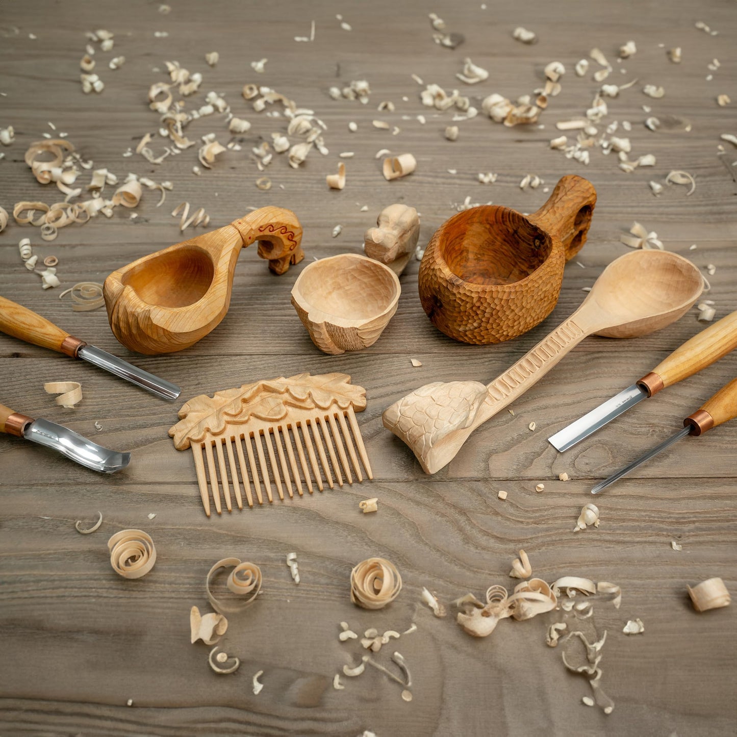 BeaverCraft Wood Carving Gouges Chisels Kit SC01 - Wood Spoon Carving Chisel Set - Whittling Tools Includes Radial Gouges, Flat Chisel, Bent Gouge, Leather Strop & Rolling Pouch
