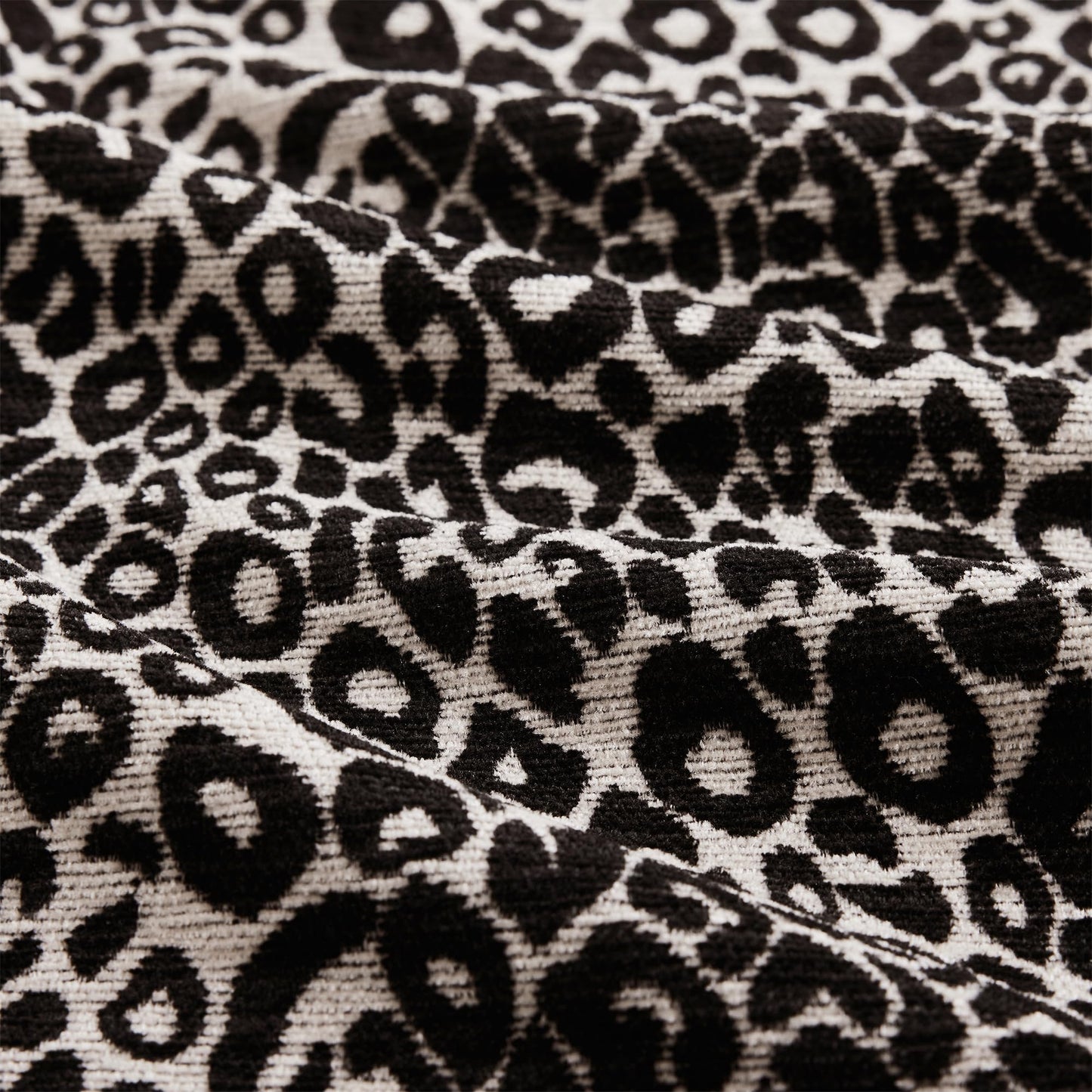 KEIKI 69.2" L Shaped Loveseat Sofa with Ottoman, Modular Chenille Leopard Print Couch with Tassel Trim, Deep Seat Sectional Sofa for Bedroom Lounge Setup