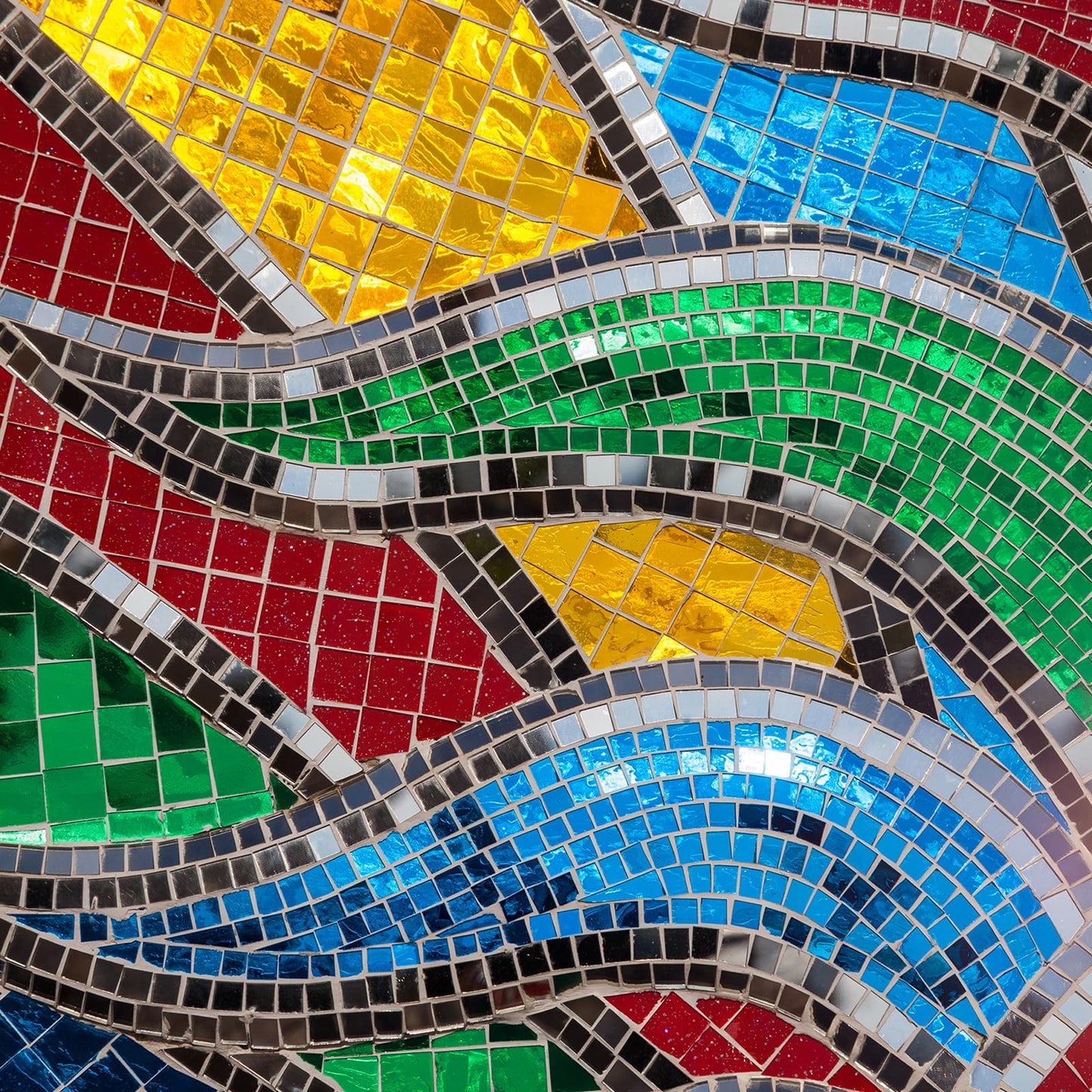 MECCANIXITY Self Adhesive Glass Mirror Mosaic Tiles 3200 Pcs 5 x 5 mm Disco Tiles for Craft Decoration Glass Mirror Disco Ball Gold 2 Pcs