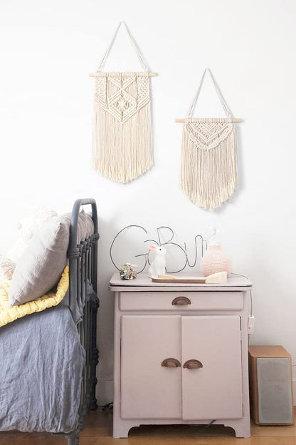 Mkono 2 Pcs Macrame Wall Hanging Boho Wall Art Decor Woven Chic Bohemian Room Decor for Bedroom Nursery Living Room Dorm Apartment, Small Size 13" L x 10" W and 16" L x 10" W