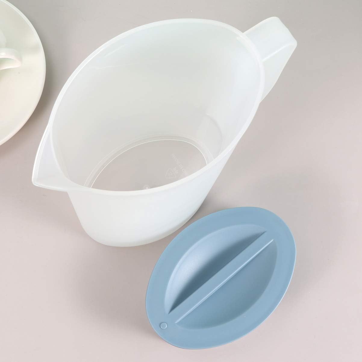 Housoutil Juice Pitcher Carafes, 1.6 Litre Plastic Drink Pitcher with Lid for Cold Beverages