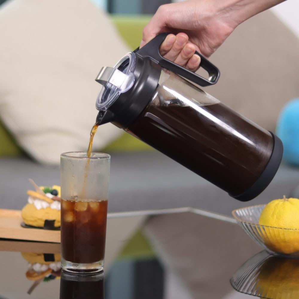 wedrink Cold Brew Coffee Maker, Borosilicate Glass Iced Tea Coffee Pitcher, Leak Proof Tritan (1.3L/44OZ)