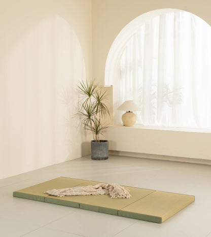 MustMat Thick Tatami Mat Twin XL Floor Mattress Japanese Tatami Bed with Storage Bag 39 x 80 x 2 in (Green)