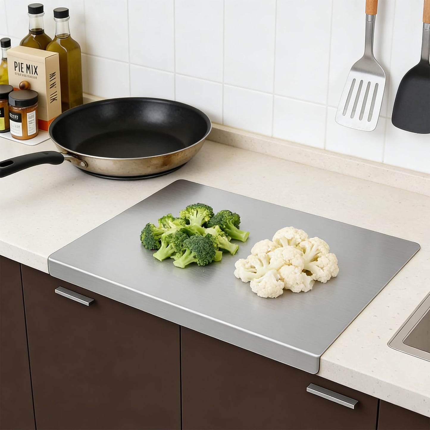 L-Shaped Stainless Steel Cutting Board for Kitchen 15×11" Lip Non-Slip Dishwasher Safe Double-Sided Use for Suitable for Meat, Fruits, Vegetables, Bread