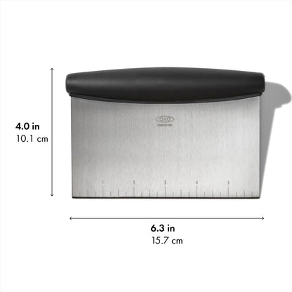 OXO Good Grips Stainless Steel Multi-Purpose Scraper & Chopper, Dough Cutter for Pizza, Bread and Cookie Dough, Multi-Purpose Vegetable Chopper, Dishwasher-Safe Kitchen Essential