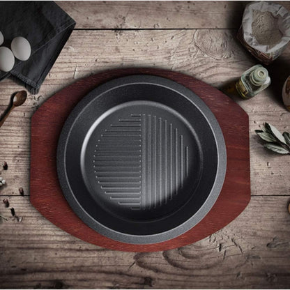 Charcuterie Board, Round Cast Iron Sizzling Steak Plate with Wooden Base Finish - Ideal for Pan Grilling Meats Seafood, Restaurant Supply Home and Kitchen Cooking Accessory(3.8cm)