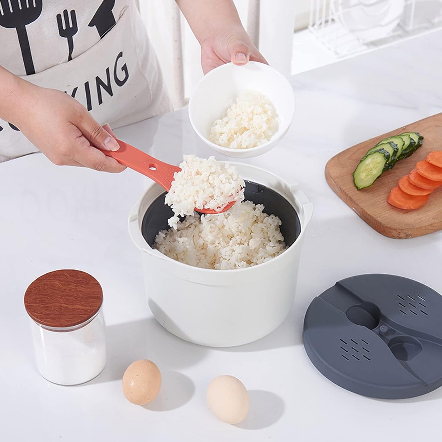 Microwave Rice Cooker Set, 2L Food Grade PP Material, Rice Spoon, Lid, Strainer, Steaming Pot for Home Meal Prep