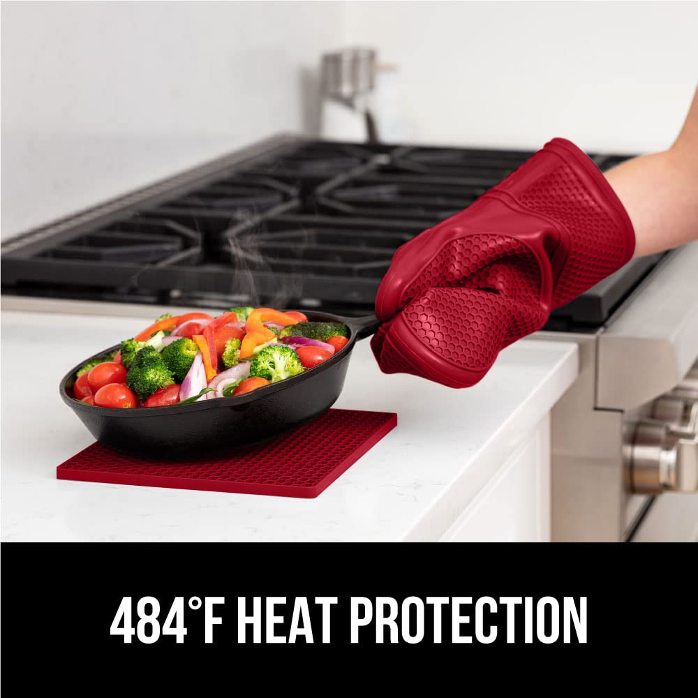 GORILLA GRIP BPA-Free Soft Silicone Oven Mitts and Pot Holders Sets, Heat Resistant Waterproof Cooking Gloves, Thick Cotton Lining, Flexible Gripping for Baking Grilling, Kitchen Trivets, Turquoise