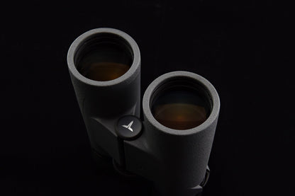TRACT TORIC 10X42 UHD Binocular - Schott HT Glass for Superior Low-Light Performance and Edge-to-Edge Sharpness