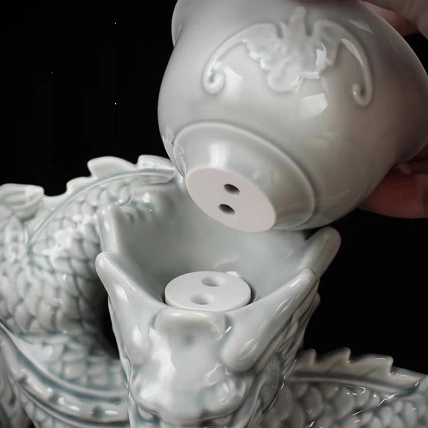 Scizorito Chinese Gongfu Tea Set Gift Box, Pure Hand Firing, Chinese Dragon Shape, Suitable for Office, Home, Gift (White Dragon)