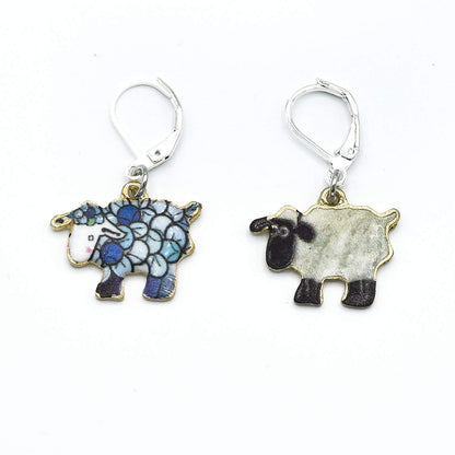 Pretty Warm Designs Sheep Crochet Stitch Markers - Set of 6 Locking Progress Keepers for Amigurumi, Knitting & Fiber Arts - Handmade Yarn Charms in Storage Tin