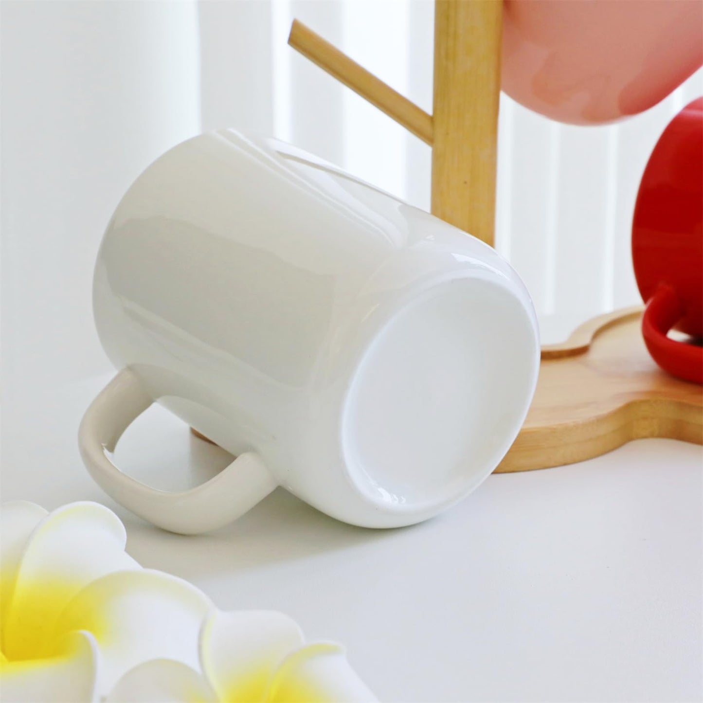 TREEWOO Stylish Ceramic Coffee Mug Smooth Solid Color 11oz Underglazed Cup For Men & Women Office And Home Use (Glossy white)