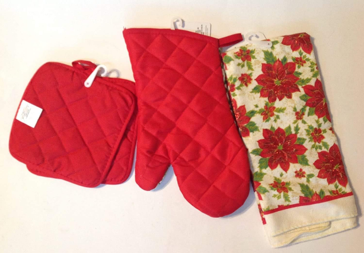 Poinsettia 5 Piece Christmas Kitchen Linen Bundle with 2 Dish Towels, 2 Potholders, and 1 Oven Mitt