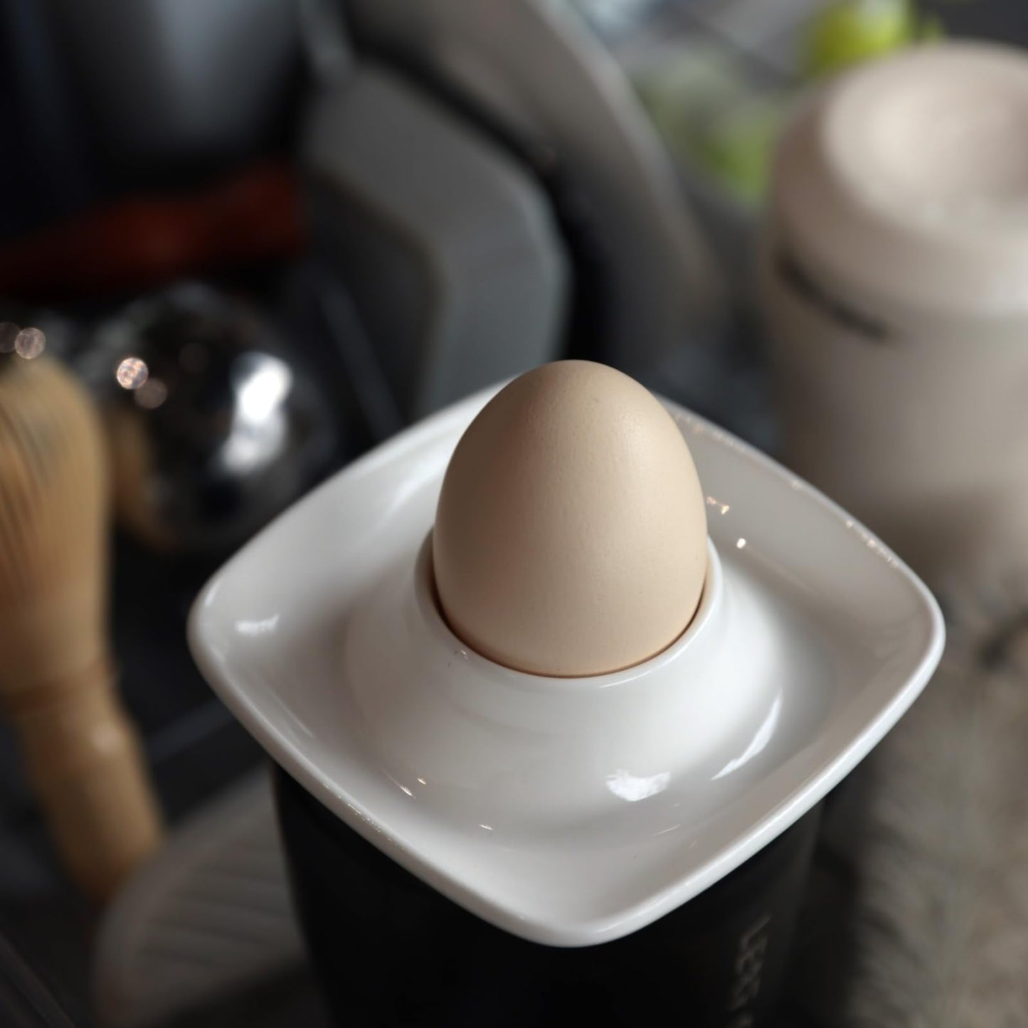 Vila KuChe Ceramics White Egg Cups Egg Holders for Hard Boiled Eggs Set 6pcs