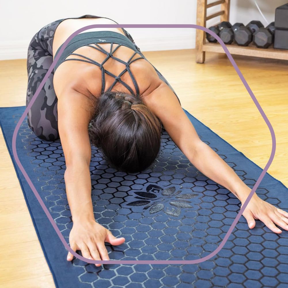 Clever Yoga Hot Yoga Mat Towel – Non-Slip Grip for Hot Yoga, Sweat Absorbent, Honeycomb Silicone Grip, Stays Flat – Ideal for Pilates, Travel, Washable & Lightweight - Dark Blue