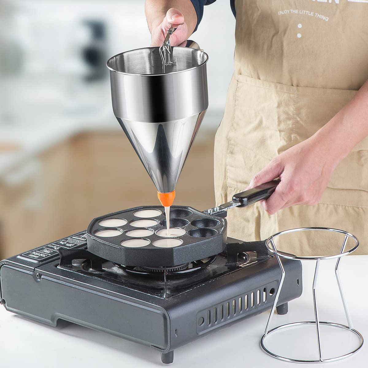 shoxil 40oz Pancake Batter Dispenser, Stainless Steel Cake Dispenser with 4 Caliber Funnel & Stand, Baking Tools for Pancakes, Cupcakes & Baked Goods