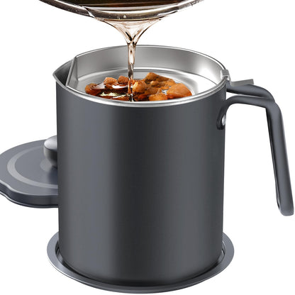 Chihee Grease Container Stainless Steel Bacon Grease Saver with Fine Mesh Strainer 2L / 67.6 fl oz Cooking Oil Keeper Stoarge Can with Dust-proof Lid Non-slip Tray for Kitchen Frying