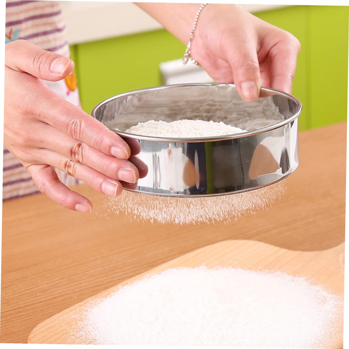 PRETYZOOM Stainless Steel Fine Mesh Flour Sifter 11.81 Inch Handheld Round Sieve Strainer for Baking Cake Bread Pastry Sugar Kitchen Tool