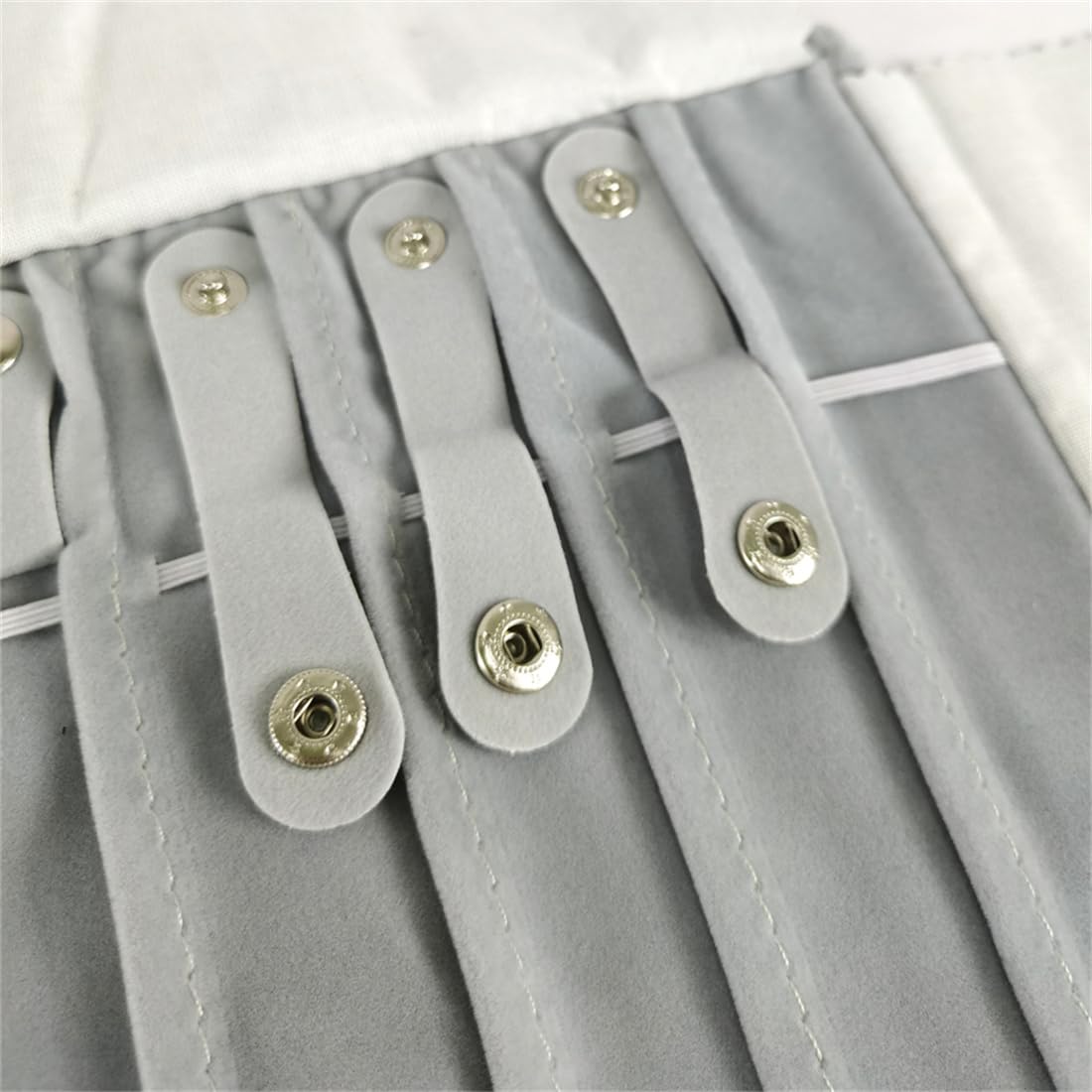 SCIKHEFT Portable Jewelry Roll Untangled Secure Necklace Travel Storage Bag Displays Holder 16 Chain (Black and Gray)