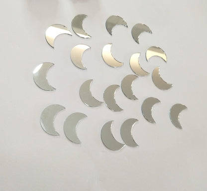 100pcs of Moon Shape Mirror Mosaic Tile,Mini Glass Mosaic Tile, Mirror Craft Mosaic DIY Tile for Art and Craft Wall Door Home Decorations Making Supplies (Silver Mirror)