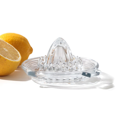 ZQXJWFY Glass Lemon Manual Juicer, for Orange, Grapefuit, Small Citrus, Extractor Manual Hand with Handle and Pour Spout, Kitchen Bar Drink Preparation Tool (1)