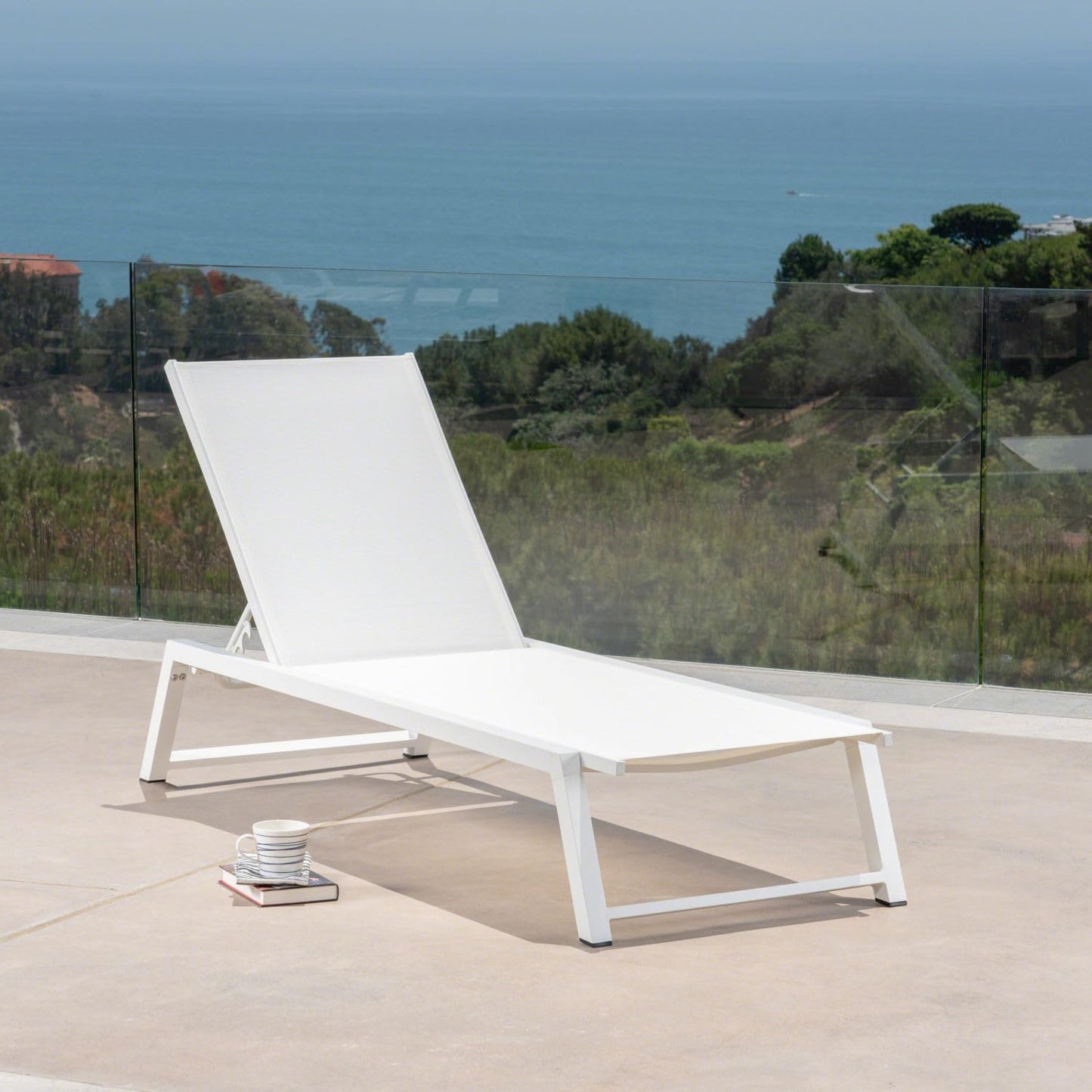 Chaise Lounge