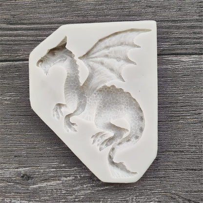 3D Flying Dragon Silicone Fondant Cake Mold for Chocolate, Gummy, Sugarcraft, and Cupcake Decorating