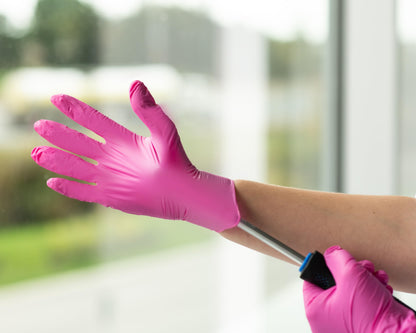 FRAMAR Pink Gloves Disposable Latex Free – Pink Nitrile Gloves Medium, Latex Free Glove Medium, Guantes De Nitrilo, For Hair Dye, Salon, Cleaning, Tattoo, Food Prep, Powder Free – 100 Pack