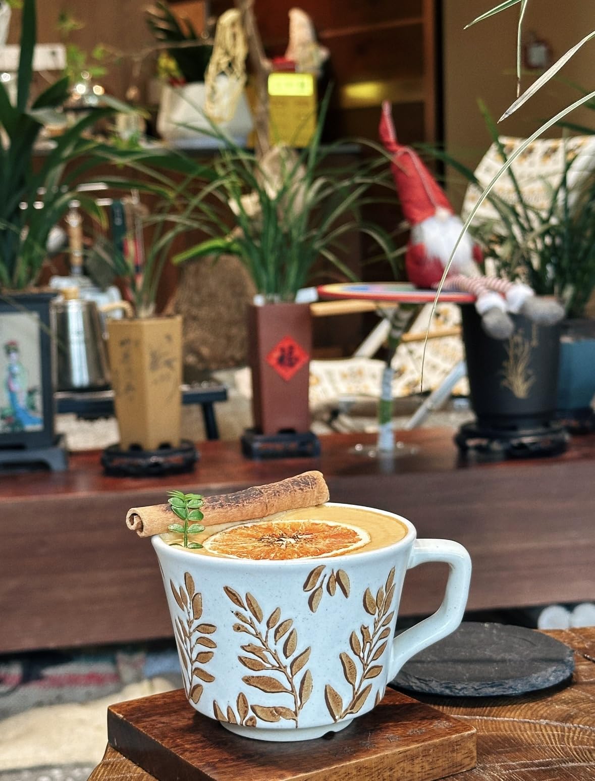 Handmade Ceramic Mugs, 12 oz Coffee Cups, Tea Mugs, Farmhouser Mug, Luxurious Cups for Office Home Microwavable, Porcelain Coffee Cups With Handle - Modern, Boho, Unique Style Wisteria Leaves