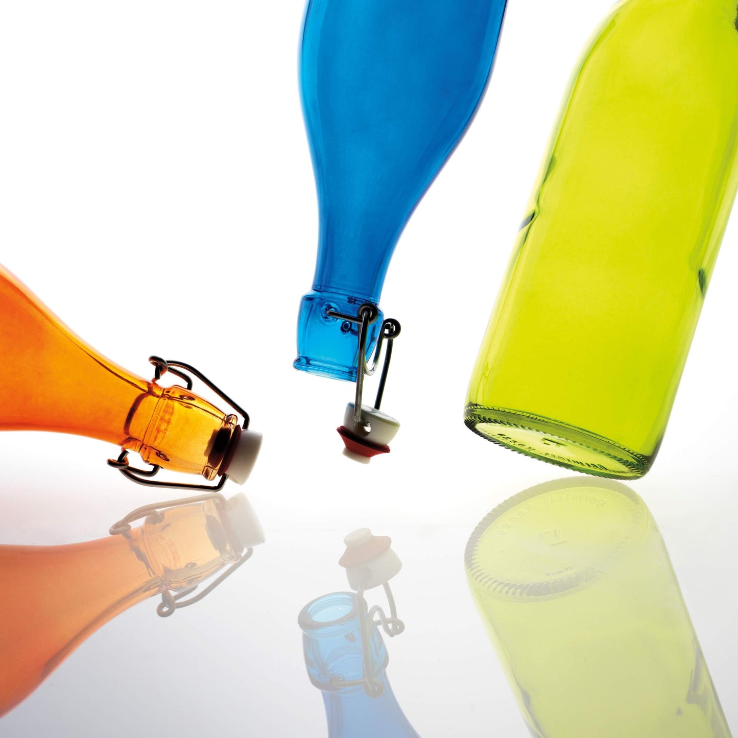 Bormioli Rocco Giara Beverage Bottle with Clamp Lid, 33.75 oz - Leakproof Glass Container for Homemade Juices & Dressings - Stylish Drinkware Storage for Kitchen/Restaurant - Made in Italy (Blue)