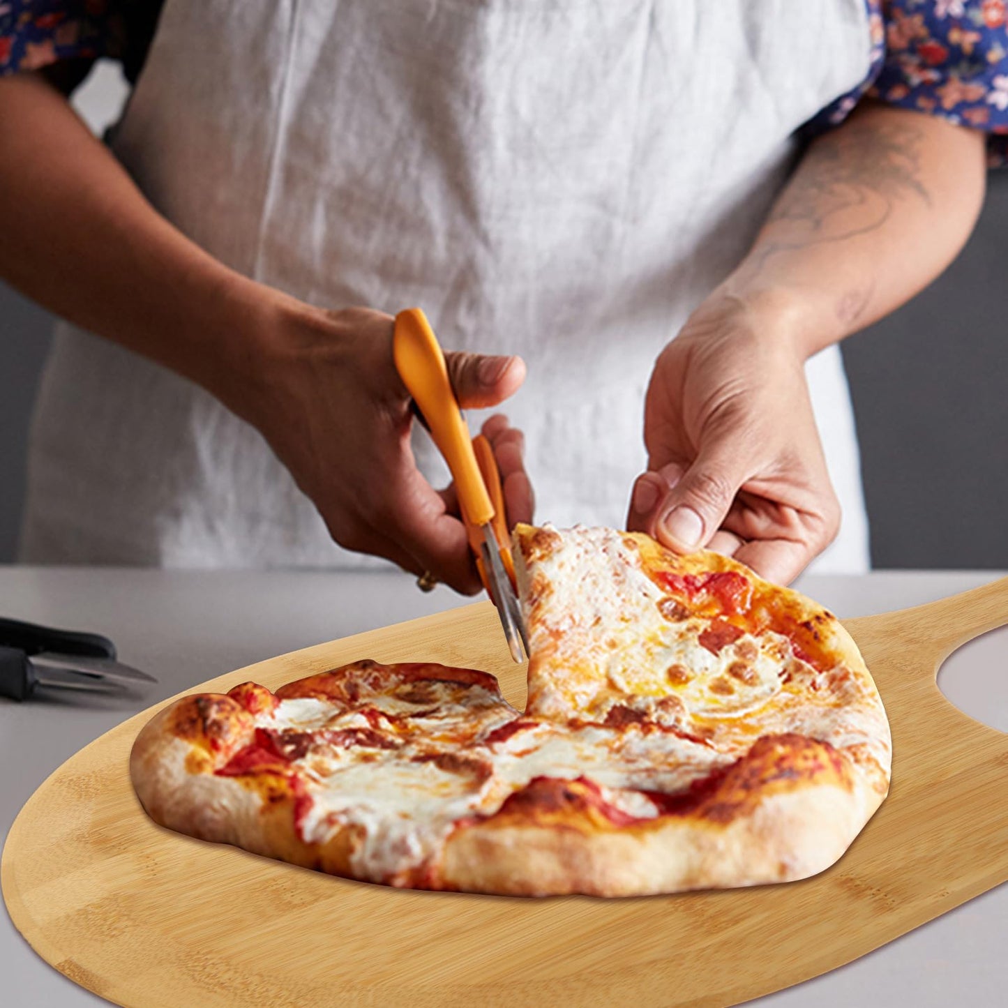 FVIEXE 4 PCS Oven Pizza Stone Set, 15 x 12 Inch Large Rectangle Pizza Stone with Wooden Pizza Peel, Pizza Cutter & 10PCS Cooking Paper for Oven & Outdoor Grill, Baking Stone Pan for Pizza, Bread