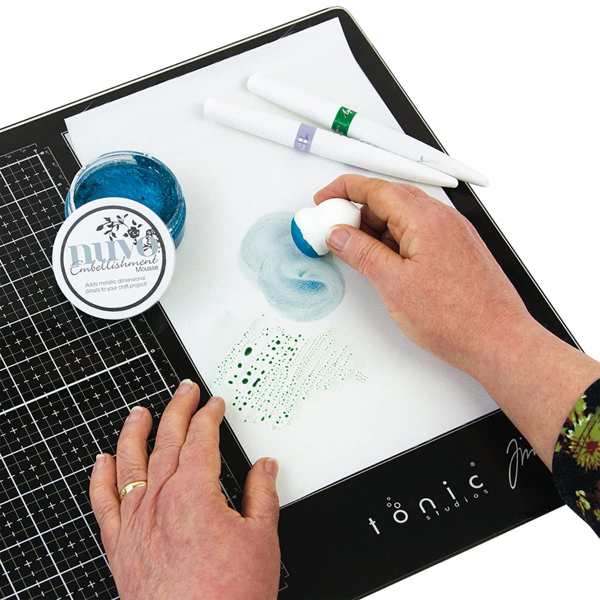 Tonic Studios Replacement Palette for Glass Cutting Mat - 7.5x11 Inch Non-Stick Overlay for Mixing Paints, Inks, and Stamping - Removable and Easy to Clean