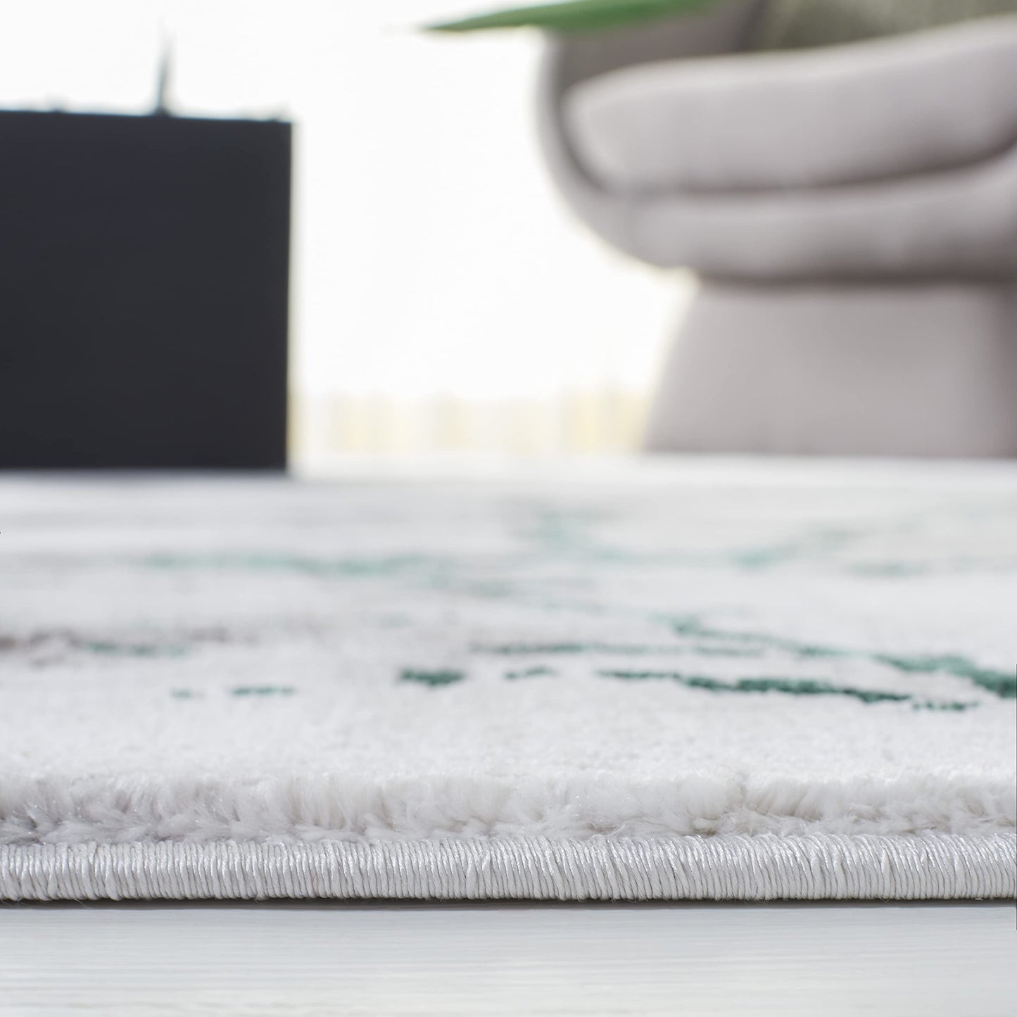 SAFAVIEH Craft Collection Area Rug - 10' Square, Grey & Green, Modern Abstract Design, Non-Shedding & Easy Care, Ideal for High Traffic Areas in Living Room, Bedroom (CFT877Y)