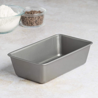 Cooking Light Heavy Duty Nonstick Bakeware Carbon Steel Bread Pan, 9.25-Inch x 5.25-Inch, Quick Release Coating, Gray
