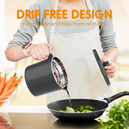 Chihee Grease Container Stainless Steel Bacon Grease Saver with Fine Mesh Strainer 2L / 67.6 fl oz Cooking Oil Keeper Stoarge Can with Dust-proof Lid Non-slip Tray for Kitchen Frying