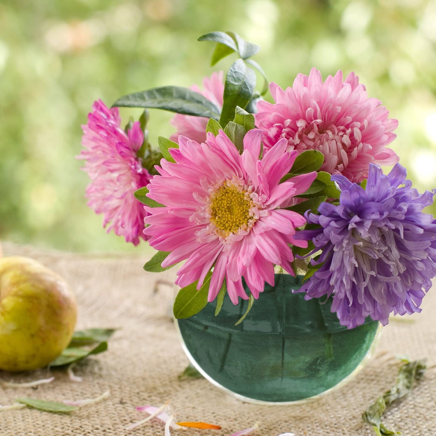20 Pack Green Decorative Floral Foam for Making Bouquets Half Ball Block Dry Foam Balls Craft Supplies for Artificial Plant Floral Arrangement(3.54 x 1.77 Inch)