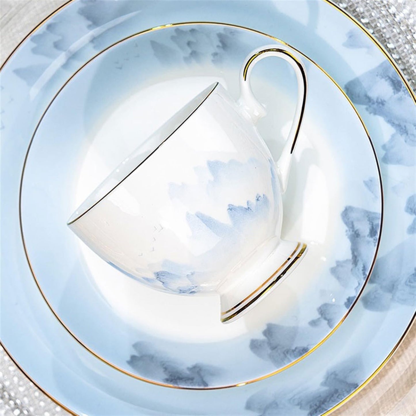 Tea Coffee and Hot Chocolate Cups High-Grade Coffee Cups and Saucers Set Hand-Drawn Gold Edge Premium Bone China Tea Cups Chinese Ink Painting Tea Set Coffee Mugs