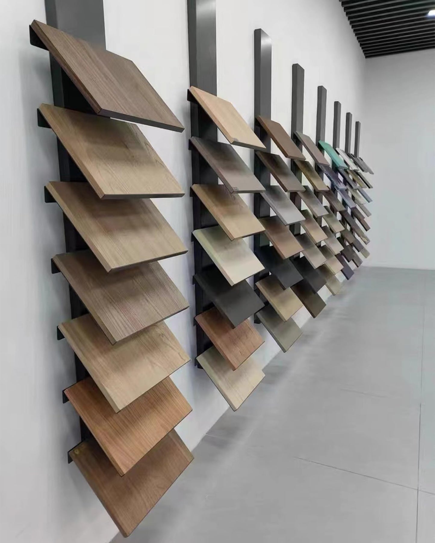 Heavy-Duty Wall Mount Tile Display Rack for Marble & Stone Samples, 7-Shelf Wooden Holder, Glass Sample Storage Stand for Retail, 30x20x170cm (11.8x7.9x66.9in)