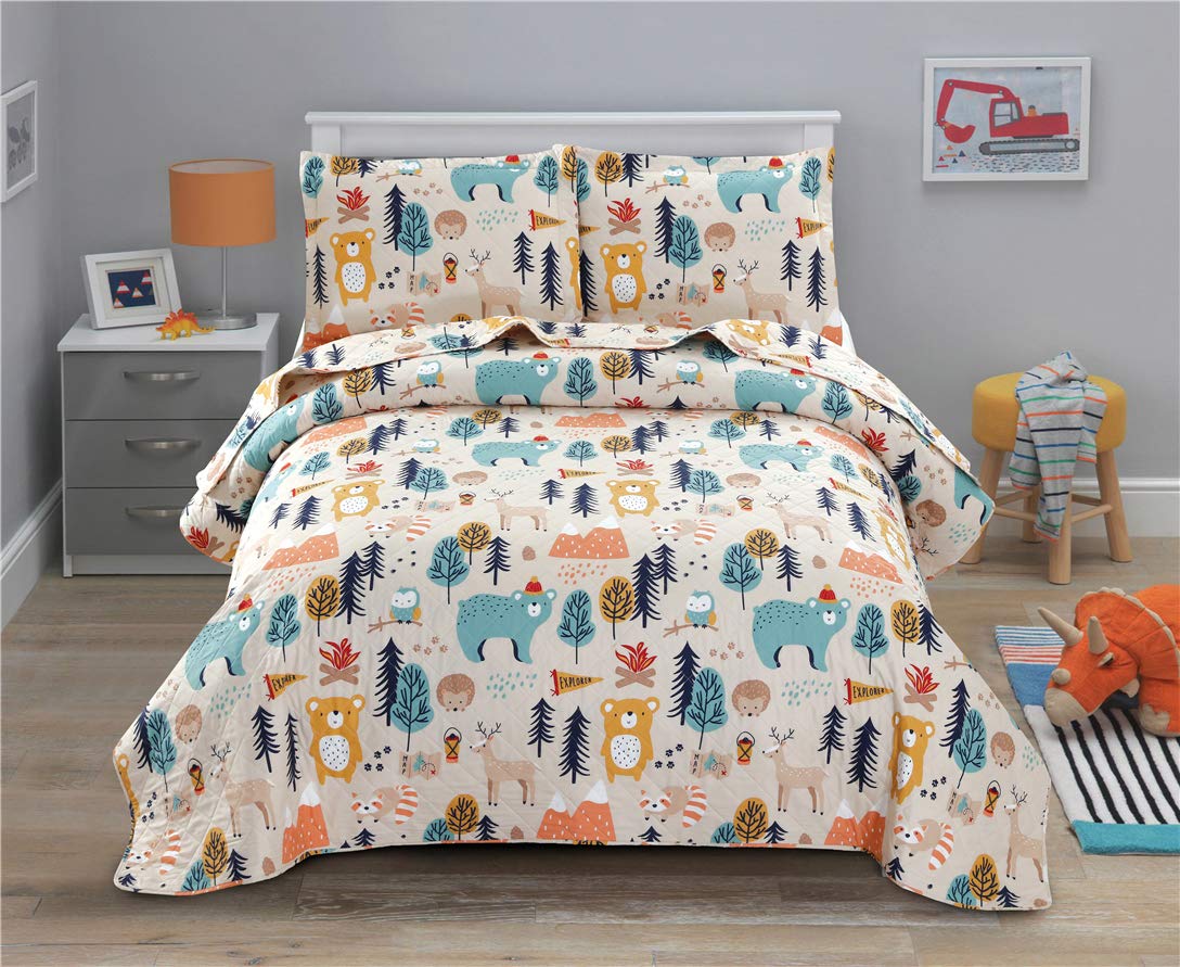 Junsey Kids Quilt Full/Queen Size Bear Bedding Set,3Pcs Forest Tree Bedspread Animals Coverlets, Lightweight Reversible Cartoon Bedspread Deer Owl Bedding Pillow Shams