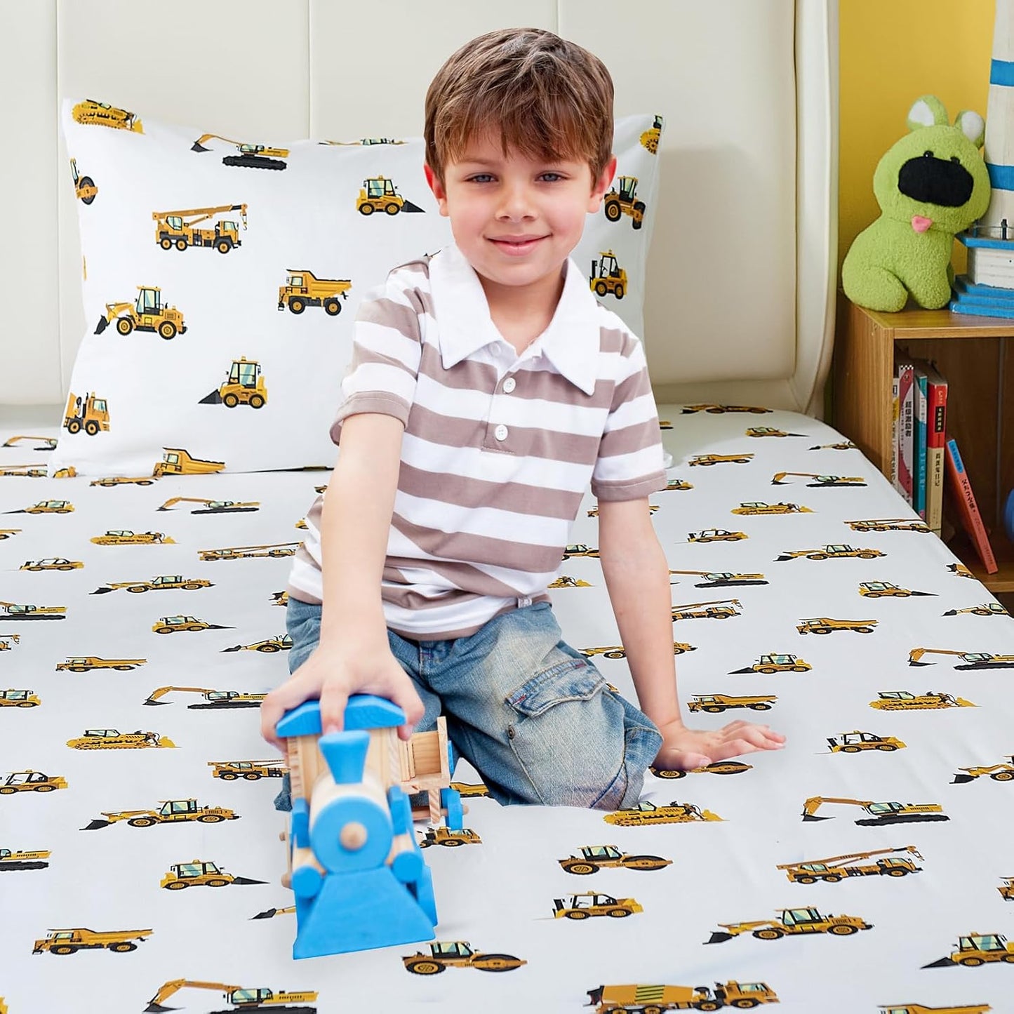 3-Piece Set Twin Size Bed Sheet by Coukouchyi, Soft & Breathable Kids Fitted & Flat Sheet for Boys with Deep Pocket