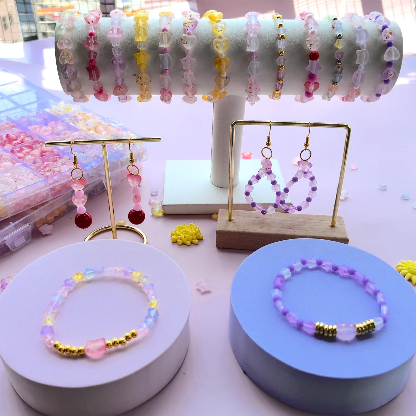 1300Pcs Pink Purple Assorted Acrylic Beads for Bracelet Jewelry Making, Frosted Star Heart Flower Cute Cat Head Shape Beads Matte Pastel Beads Cute Aesthetic Kawaii Bead for DIY Necklace Keychain