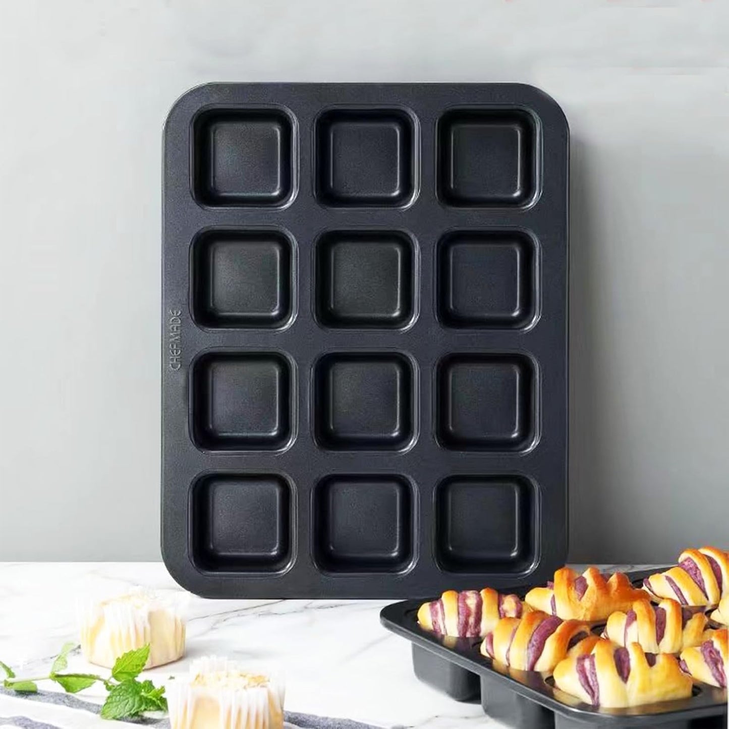 Carbon Steel Brownie Bar Pan, Mini Loaf Muffin Bakeware Mold Set with 12 Cavity, Black